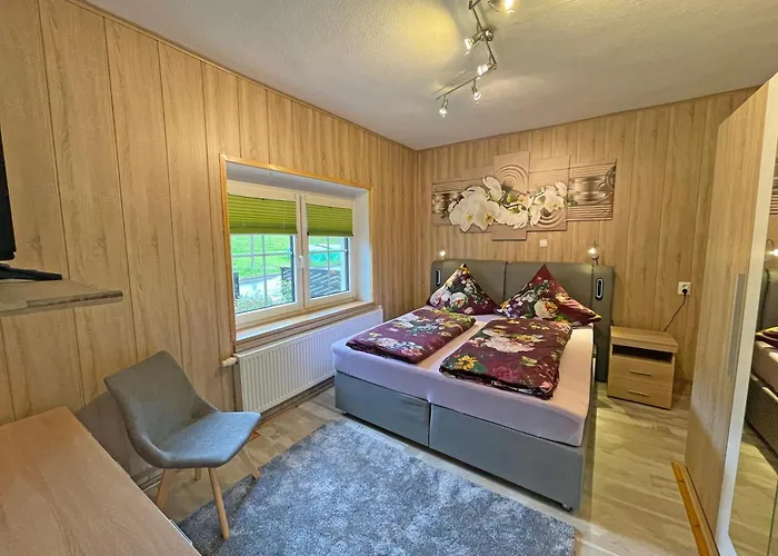 Neu Kriesten * Bad Brambach